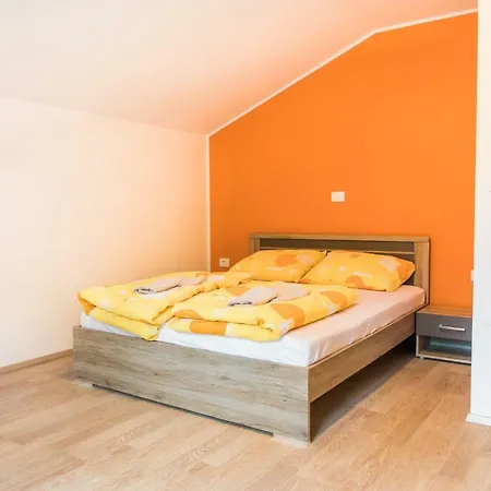 Konukevi Rosi Tolmin